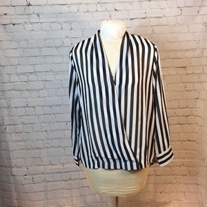 MODA striped wrap blouse w shirttail Large